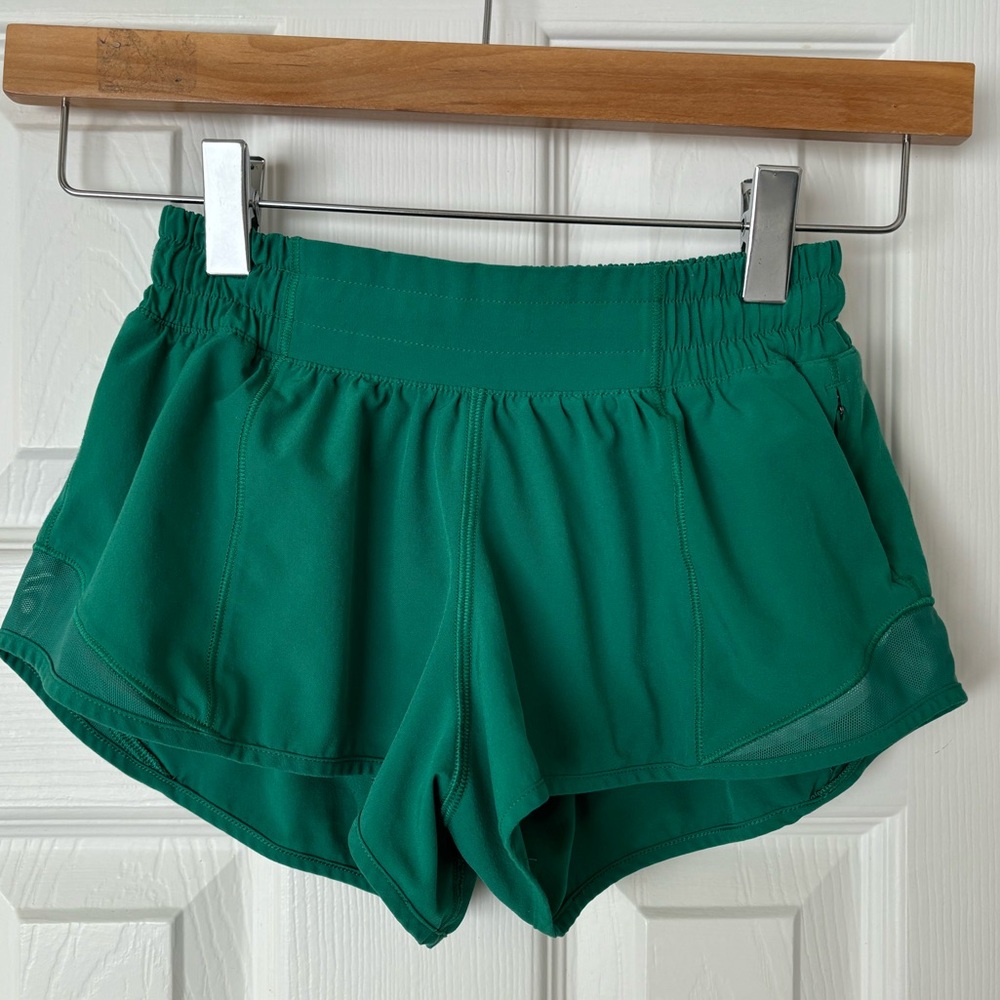 Lululemon Hotty Hot Low-Rise 2.5